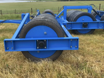 KINNEAR FOLD UP TRUCK TYRE ROLLERS 