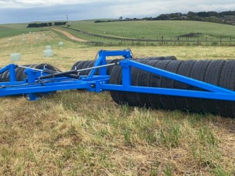 KINNEAR FOLD UP TRUCK TYRE ROLLERS 