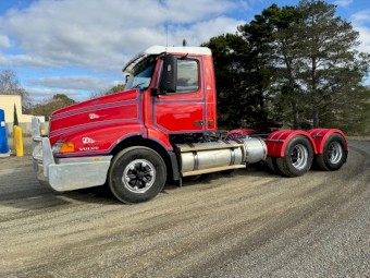 1999 Volvo NH12 6x4