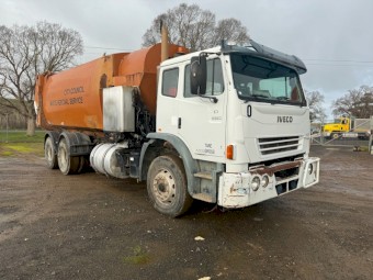 2010 Iveco Acco Garbage Compactor