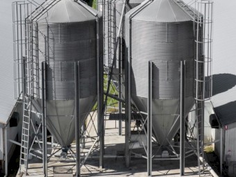 Big Dutchman Silos