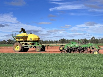 1830 and 1910 Complete Seeding setup