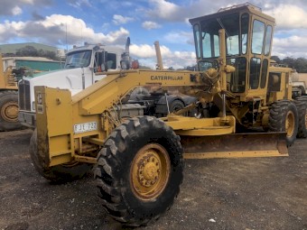 CAT 140G Grader.