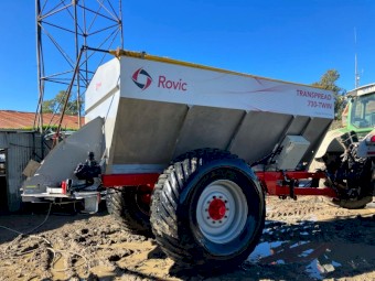Rovic GSR13 Fertiliser spreader 