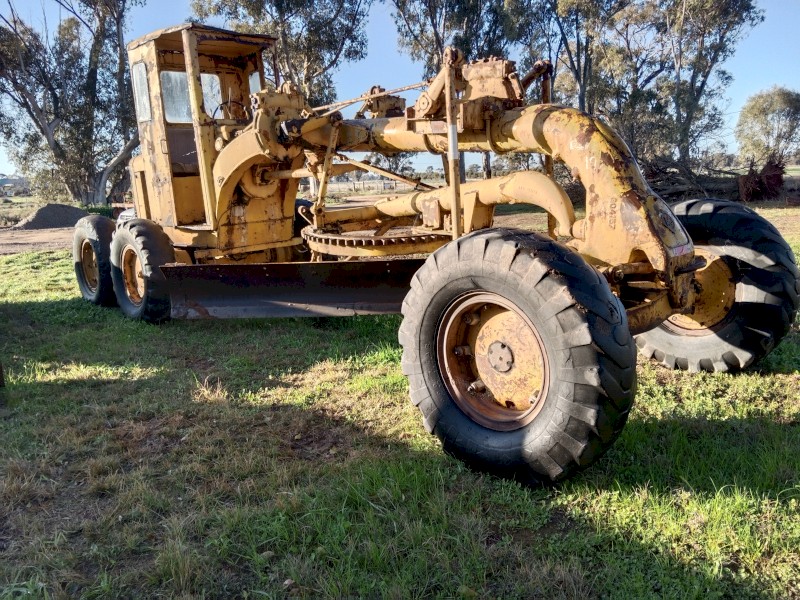 Allis Chalmers grader 12ft blade 