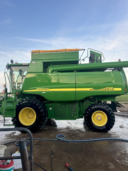 John Deere 2004 9660, 930D, 2020 615 canola front 