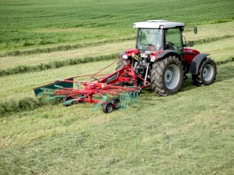2020 Kverneland 9035, Hay rake