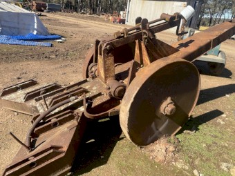 Britstand Deep Ripper 