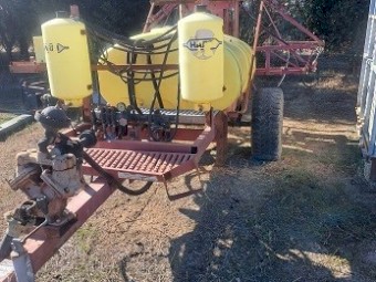 Hardi 1000 litre  unit with 14.5 metre boom