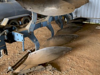 **Price reduced** Overum Mouldboard Plough