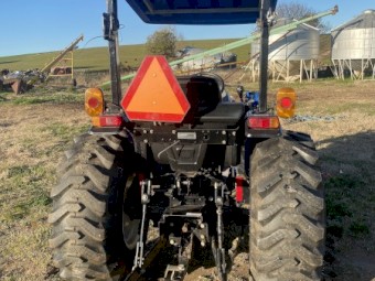 2017 New Holland Workmaster 40 Tractor Loader
