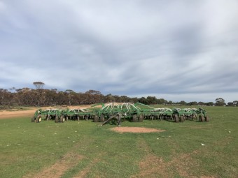 John Deere Airseeder Bar 