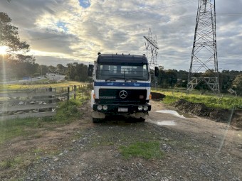 1989 Mercedes Benz 2235