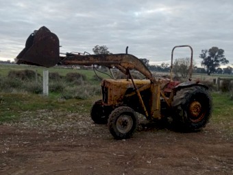David Brown Tractor with Front End Loader