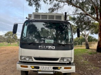 FSR 700 Refrigerated truck