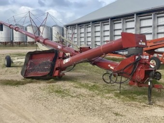 Farm King 13x95 Swing Away Auger 