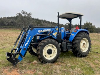 2021 New Holland TT4.90 Tractor with Loader