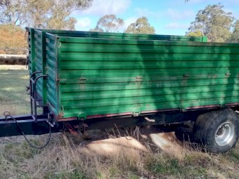 5 ton agricultural multifunctional tipping trailer 12' x 6' size