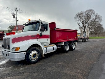 2001 International Eagle Tipper
