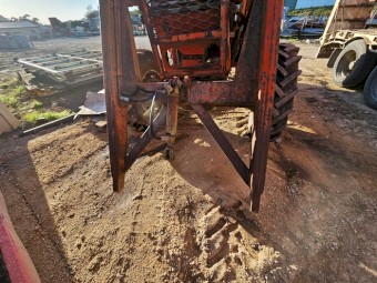 Zetor 8045 Tractor with Front End Loader