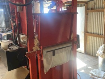 Sunbeam Hydraulic Woolpress