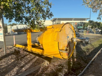 3 large silos at FOC and one small 3T hopper