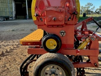 2015 Duncan Eco Seeder (18 run)