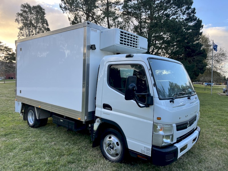 2019 Mitsubishi Canter 515 Refrigerated Van