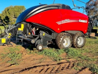 2018 Caseih LB434R XL square baler