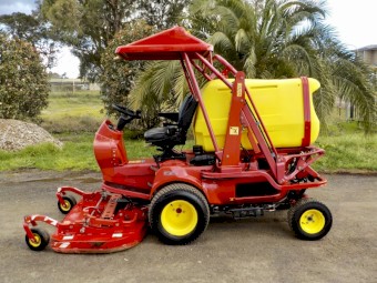 GIANNI FERRARI PG300W DIESEL 4WD/4x4 Full COMMERCIAL COLLECTION GRASS CATCHER RIDE ON MOWER/LAWN MOWER
