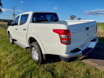 Mitsubishi Triton GLX 4x4