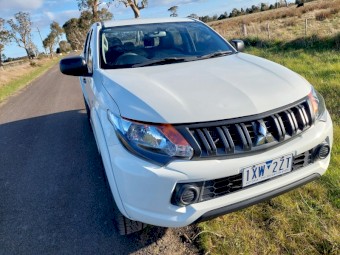 Mitsubishi Triton GLX 4x4