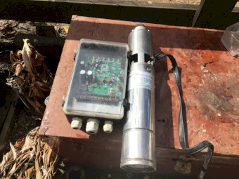 Solar submersible pump