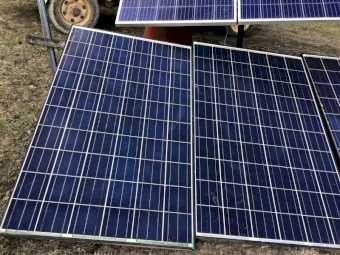 Solar submersible pump