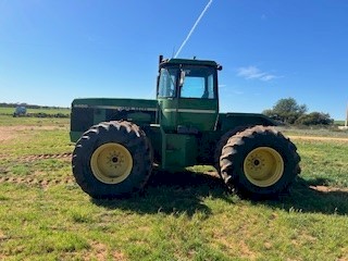 1983 John Deere 8450 Tractor