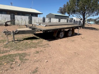 Flat top 12 x 7 trailer 