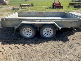 10 x 6 Gal Tandem Trailer 