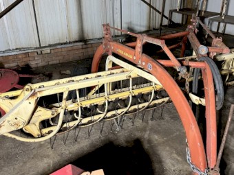 New Holland Rolabar 258 Hay Rake