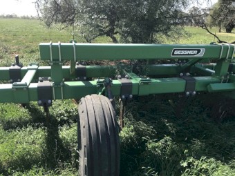 Gessner centre buster 8 m as new 