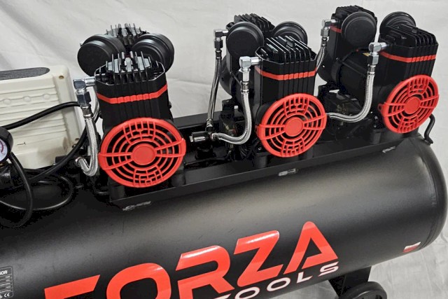 FORZA Oil Free Air Compressor 300LPM 3 x 900W 100L 15amp