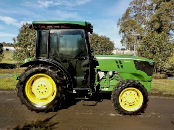 2021 JOHN DEERE 5100GF 4x4 100hp VINEYARD/ORCHARD TRACTOR