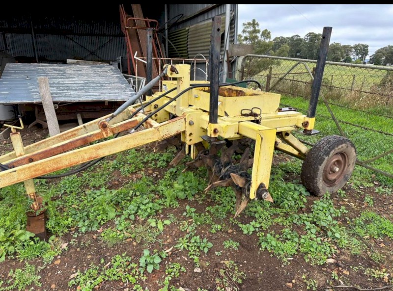 Aer Way aeration system with trailer