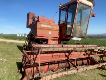 Massey Ferguson 587 Header