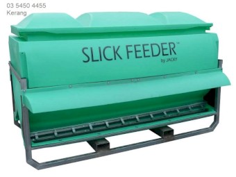 Slick Pellet Feeder 2400L Capacity, approx. 1700kg feed capacity