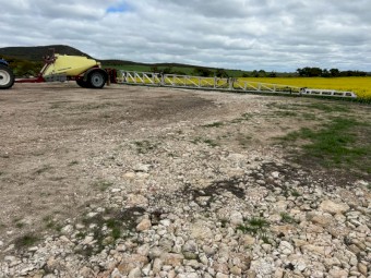 Hardi Commander 10000 Boom Spray