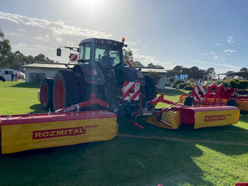 Butterfly Mower Conditioner Combo – Total Mowing Width 8.20m