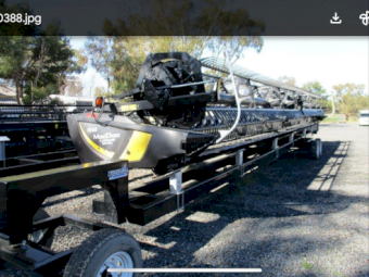 New Holland CR8.9 Header with 45ft Macdon Front