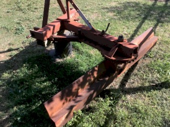 1990 Sherwood Grader Blade