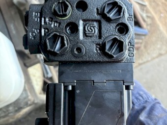 WANTED Wrecked Autotrac valve RE332999 or RE290639