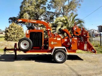 4/2017 MORBARK BEEVER M15R COMMERCIAL DIESEL 15" BANDIT WOOD CHIPPER